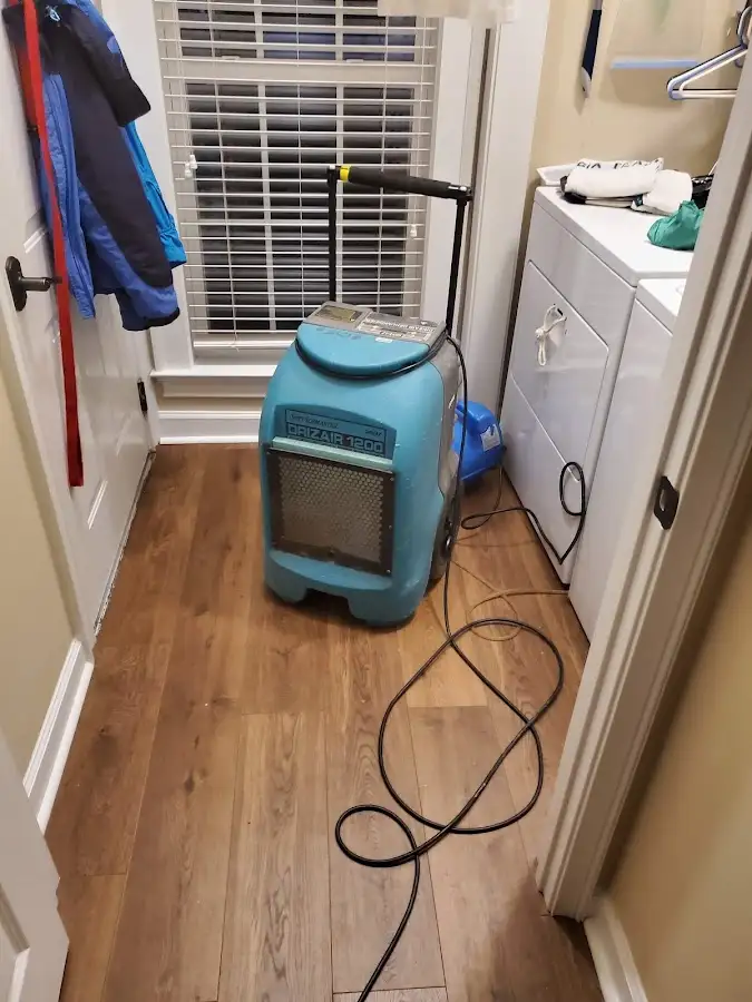 Commercial dehumidifier deployed for Flood Damage Cleanup in Middle Smithfield